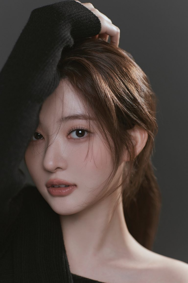 Facetune_03-03-2025-00-38-04